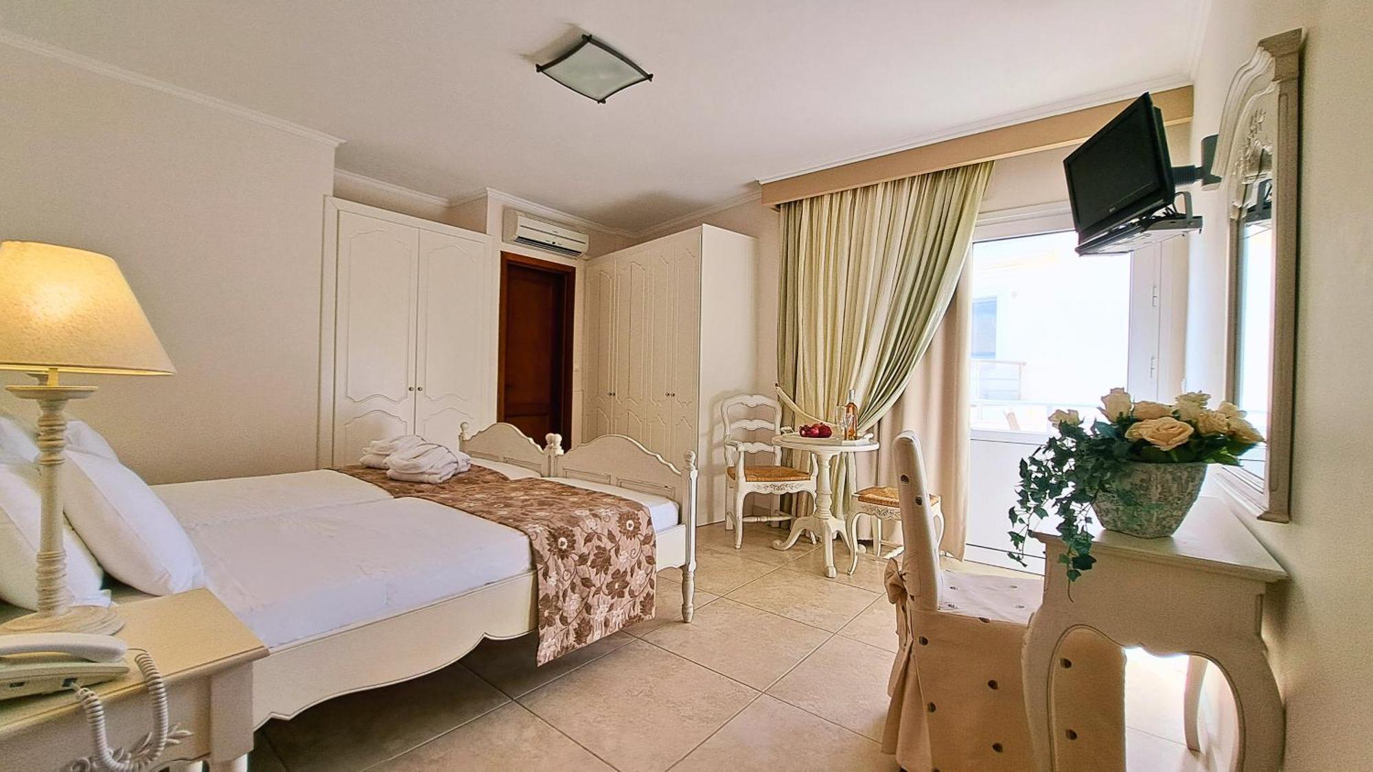 Hotel Astron Princess Karpathos Town  Exterior photo