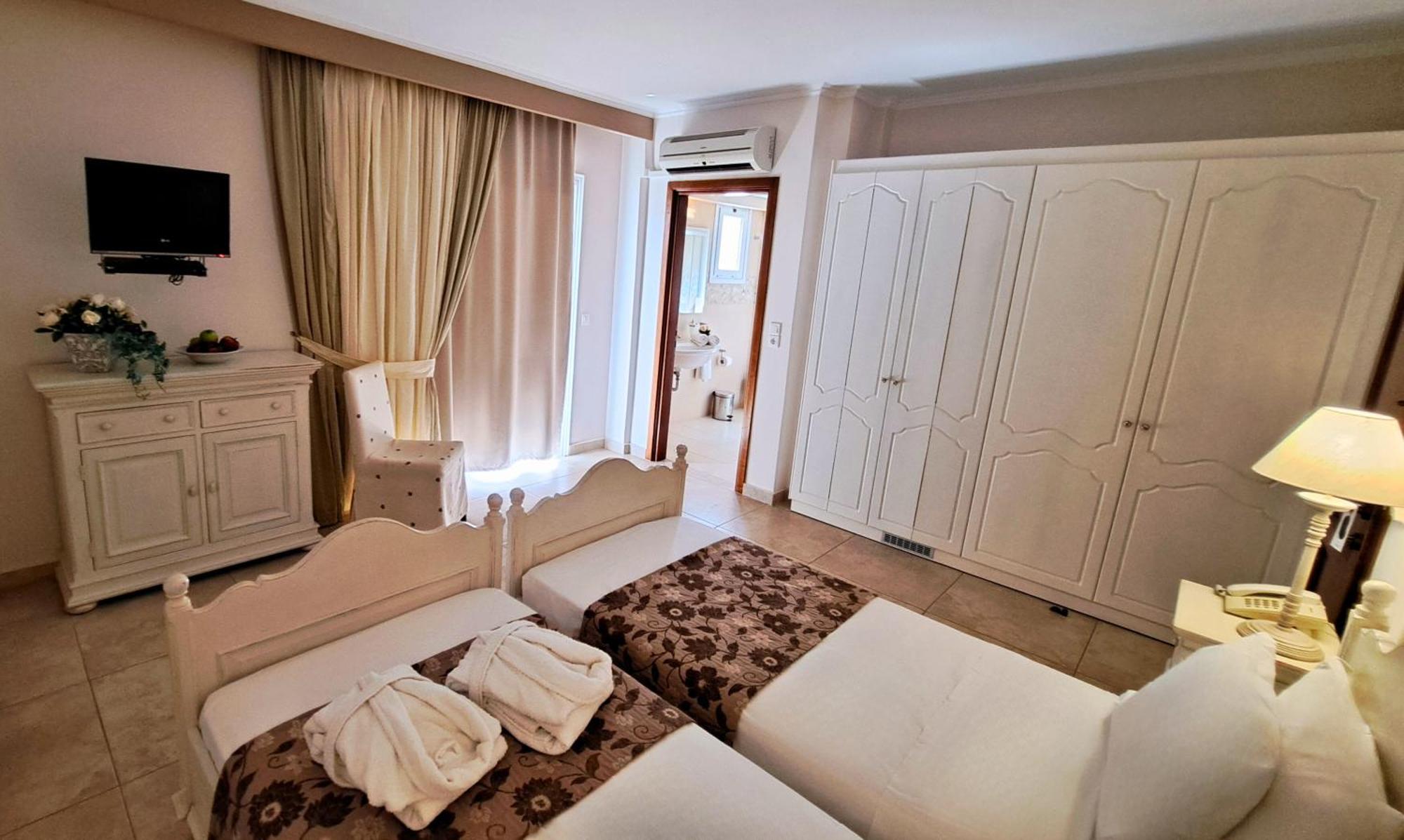 Hotel Astron Princess Karpathos Town  Exterior photo