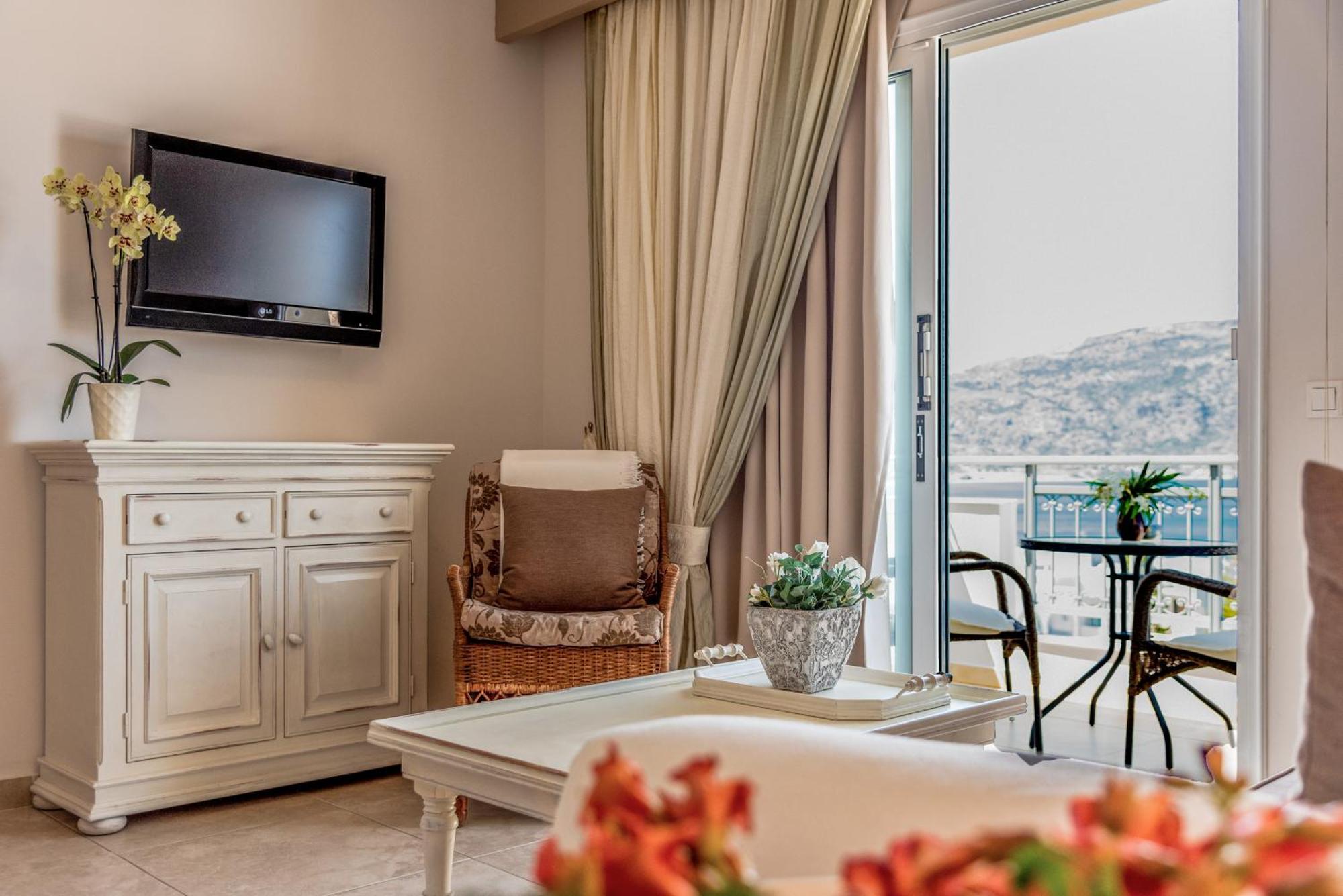Hotel Astron Princess Karpathos Town  Exterior photo