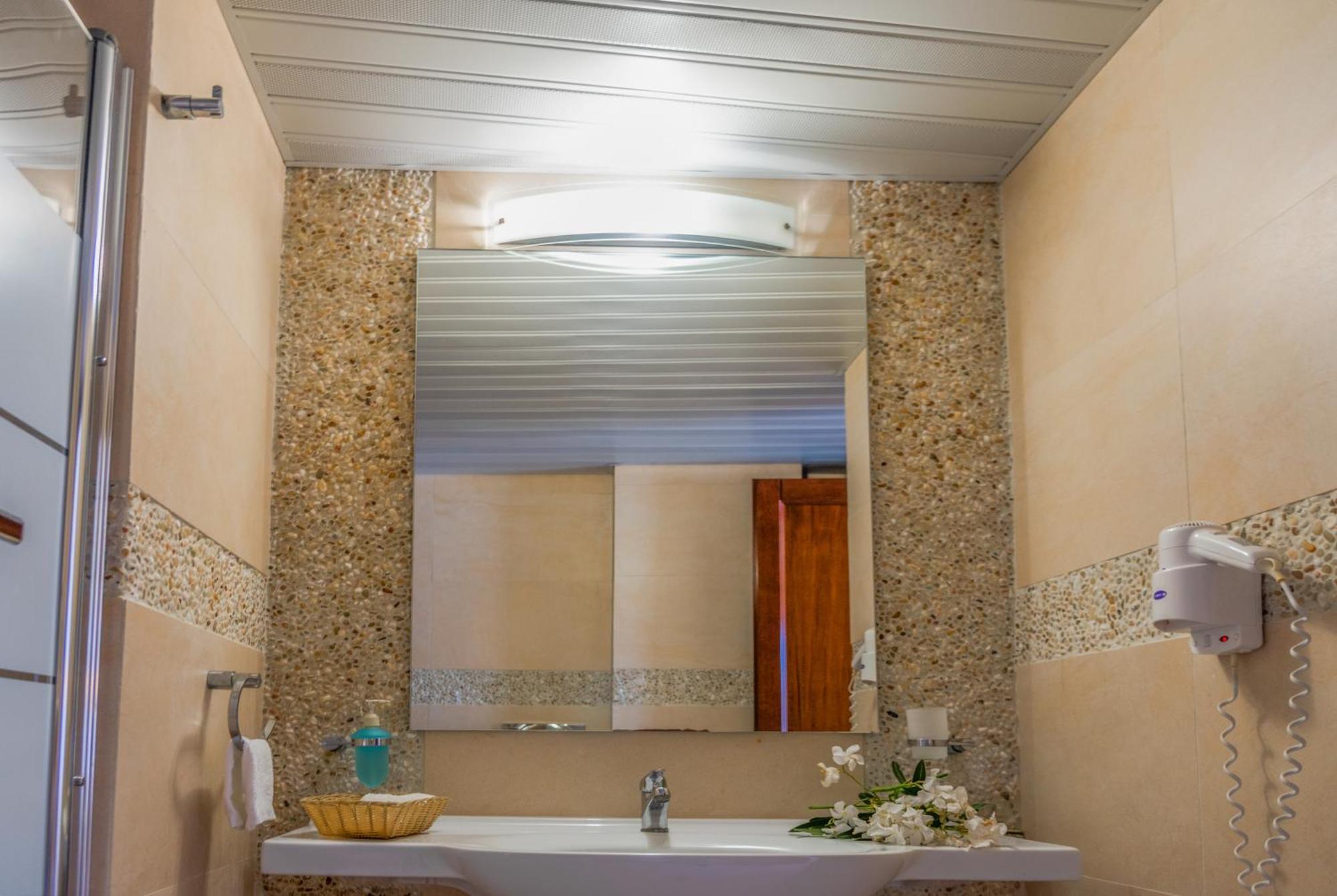 Hotel Astron Princess Karpathos Town  Exterior photo